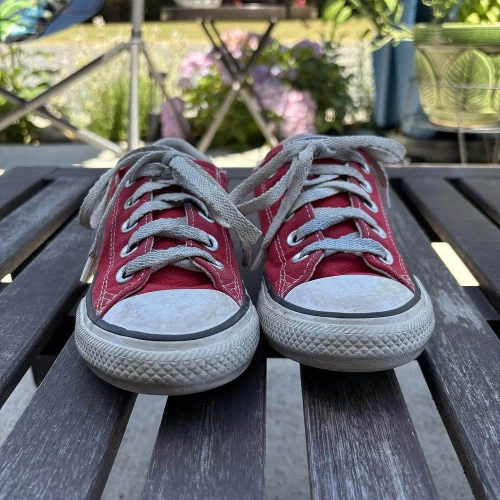 Converse Kids 1 (GS) Red Chuck Taylor All Star Sneakers Classic Low Top Canvas
